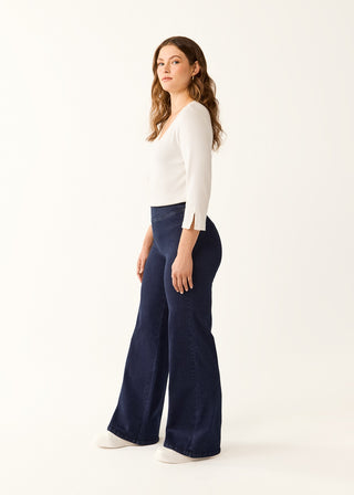 FDJ Pull on wide leg Beyond Denim Jean