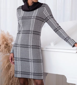 Long sleeve knit dress