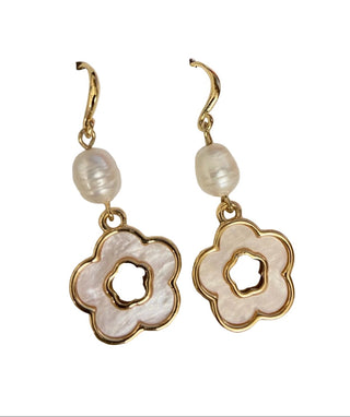 AOTA Daisy Pearl Earrings