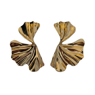 AquaLuxe Gold Petal Earring