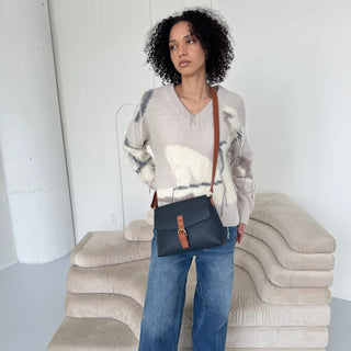 Espe Goodall Messenger Bag